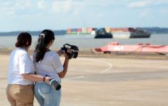 Foto de la galería: Recibimiento en el Puerto de Posadas, llegada del convoy que marca el crecimiento que se consolida 