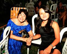 Foto de la galería: Los soñados 15 años de Uma: feliz celebró rodeada de amigos y familiares