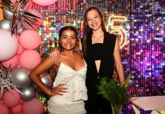 Foto de la galería: Los soñados 15 años de Uma: feliz celebró rodeada de amigos y familiares