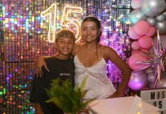 Foto de la galería: Los soñados 15 años de Uma: feliz celebró rodeada de amigos y familiares