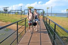 Foto de la galería: El verano se disfruta a pleno en las playas y el camping de la capital provincial  