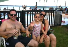 Foto de la galería: El verano se disfruta a pleno en las playas y el camping de la capital provincial  