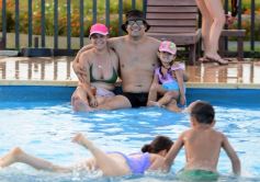 Foto de la galería: El verano se disfruta a pleno en las playas y el camping de la capital provincial  