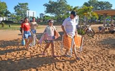 Foto de la galería: El verano se disfruta a pleno en las playas y el camping de la capital provincial  