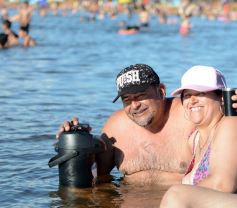 Foto de la galería: El verano se disfruta a pleno en las playas y el camping de la capital provincial  