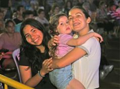 Foto de la galería: A pedido de la gente, revivimos más momentos de las inolvidables noches del Festival de la Música del Litoral