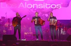 Foto de la galería: A pedido de la gente, revivimos más momentos de las inolvidables noches del Festival de la Música del Litoral