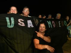 Foto de la galería: A pedido de la gente, revivimos más momentos de las inolvidables noches del Festival de la Música del Litoral