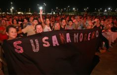 Foto de la galería: A pedido de la gente, revivimos más momentos de las inolvidables noches del Festival de la Música del Litoral