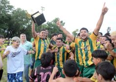 Foto de la galería: La Picada se consagró Campeón de la Liga Posadeña y desató la euforia en el Oeste