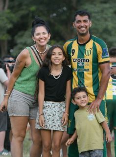 Foto de la galería: La Picada se consagró Campeón de la Liga Posadeña y desató la euforia en el Oeste
