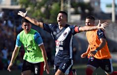 Foto de la galería: Guaraní Antonio Franco ya se prepara para recibir a Defensores de Vilelas 