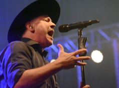 Foto de la galería: Revivimos el recuerdo de la última noche del Festival Nacional de la Música del Litoral en La Cascada