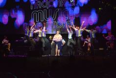 Foto de la galería: Revivimos el recuerdo de la última noche del Festival Nacional de la Música del Litoral en La Cascada