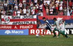 Foto de la galería: Un tropezón, pero con la ilusión intacta: Guaraní Antonio Franco buscará el ascenso en Chaco