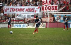 Foto de la galería: Un tropezón, pero con la ilusión intacta: Guaraní Antonio Franco buscará el ascenso en Chaco