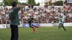 Foto de la galería: Un tropezón, pero con la ilusión intacta: Guaraní Antonio Franco buscará el ascenso en Chaco