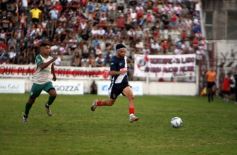 Foto de la galería: Un tropezón, pero con la ilusión intacta: Guaraní Antonio Franco buscará el ascenso en Chaco
