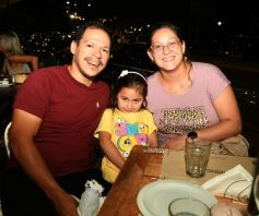 Foto de la galería: La noche de San Valentín en Posadas se disfrutó con mucho amor y en familia