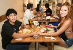 Foto de la galería: La noche de San Valentín en Posadas se disfrutó con mucho amor y en familia