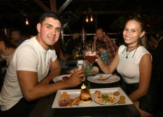 Foto de la galería: La noche de San Valentín en Posadas se disfrutó con mucho amor y en familia