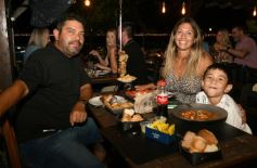 Foto de la galería: La noche de San Valentín en Posadas se disfrutó con mucho amor y en familia