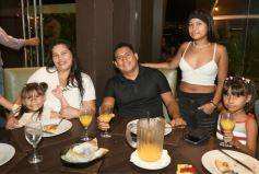 Foto de la galería: La noche de San Valentín en Posadas se disfrutó con mucho amor y en familia