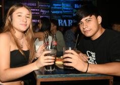 Foto de la galería: La noche de San Valentín en Posadas se disfrutó con mucho amor y en familia