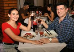 Foto de la galería: La noche de San Valentín en Posadas se disfrutó con mucho amor y en familia