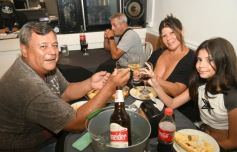 Foto de la galería: La noche de San Valentín en Posadas se disfrutó con mucho amor y en familia