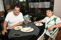 Foto de la galería: La noche de San Valentín en Posadas se disfrutó con mucho amor y en familia
