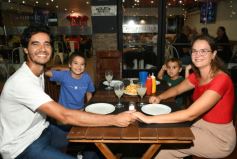 Foto de la galería: La noche de San Valentín en Posadas se disfrutó con mucho amor y en familia