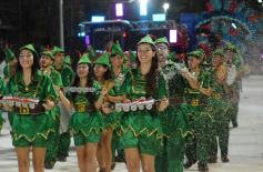 Foto de la galería: San Ignacio vibró al ritmo del Carnaval Provincial con todo el brillo y color de las comparsas