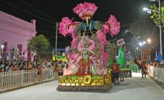 Foto de la galería: San Ignacio vibró al ritmo del Carnaval Provincial con todo el brillo y color de las comparsas