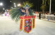 Foto de la galería: San Ignacio vibró al ritmo del Carnaval Provincial con todo el brillo y color de las comparsas