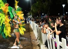 Foto de la galería: San Ignacio vibró al ritmo del Carnaval Provincial con todo el brillo y color de las comparsas