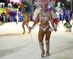 Foto de la galería: San Ignacio vibró al ritmo del Carnaval Provincial con todo el brillo y color de las comparsas