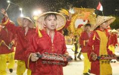Foto de la galería: Un espectáculo inolvidable se vivió en San Ignacio con las comparsas del Carnaval Provincial