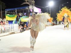 Foto de la galería: Un espectáculo inolvidable se vivió en San Ignacio con las comparsas del Carnaval Provincial