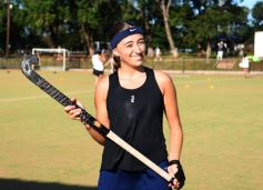 Foto de la galería: “Luchi” Von der Heyde compartió su profesionalismo en una clínica de hockey en Centro de Cazadores