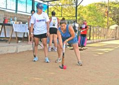 Foto de la galería: “Luchi” Von der Heyde compartió su profesionalismo en una clínica de hockey en Centro de Cazadores