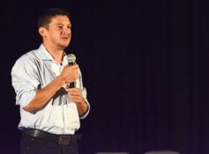 Foto de la galería: Mucha emoción y expectativa en la ceremonia de bienvenida a los ingresantes del Instituto Ruiz de Montoya