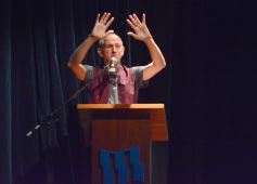 Foto de la galería: Mucha emoción y expectativa en la ceremonia de bienvenida a los ingresantes del Instituto Ruiz de Montoya