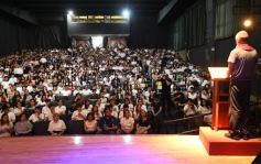 Foto de la galería: Mucha emoción y expectativa en la ceremonia de bienvenida a los ingresantes del Instituto Ruiz de Montoya