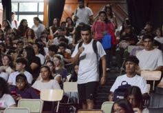 Foto de la galería: Mucha emoción y expectativa en la ceremonia de bienvenida a los ingresantes del Instituto Ruiz de Montoya