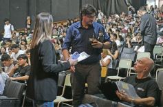 Foto de la galería: Mucha emoción y expectativa en la ceremonia de bienvenida a los ingresantes del Instituto Ruiz de Montoya
