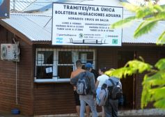 Foto de la galería: Postales de la costa del río Uruguay y de misioneros que viajan a Brasil buscando posibilidades de trabajo