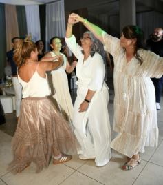 Foto de la galería: Emoción, brindis y fiesta en la boda de Griselda y María José