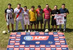 Foto de la galería: Presentación oficial de la Súper Liga del fútbol posadeño con los 12 equipos que ya palpitan el inicio 