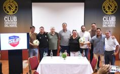 Foto de la galería: Presentación oficial de la Súper Liga del fútbol posadeño con los 12 equipos que ya palpitan el inicio 